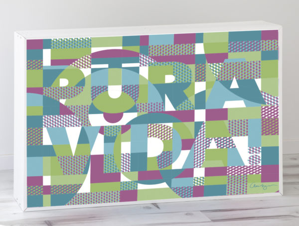 Edición limitada 1/100 Arte digital mensaje Encriptado «Pura vida» en caja de luz